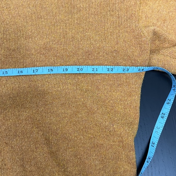 Mustard yellow/orange H&M sweater - Picture 4 of 5